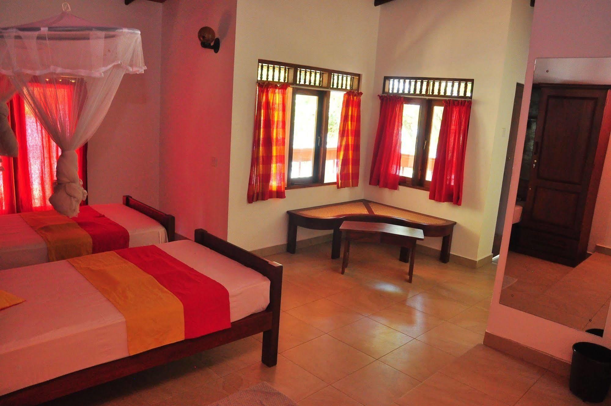Ypsylon Tourist Resort Beruwala Exterior photo